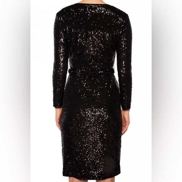 DIANE VON FURSTENBERG
MELINA BELTED SEQUINED STRETCH-MESH DRESS - Picture 11 of 16